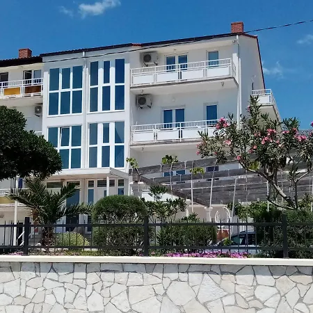 Apartment Figaro Pogled Od Milijun Dolara, 2 Tusa, 2 Wc Kastela