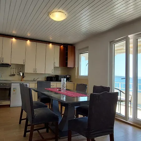 Figaro Pogled Od Milijun Dolara, 2 Tusa, 2 Wc Apartment Kastela