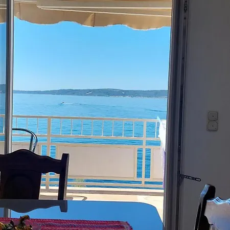 Apartment Figaro Pogled Od Milijun Dolara, 2 Tusa, 2 Wc Kastela