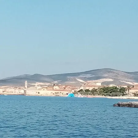 Figaro Pogled Od Milijun Dolara, 2 Tusa, 2 Wc Apartamento Kaštela